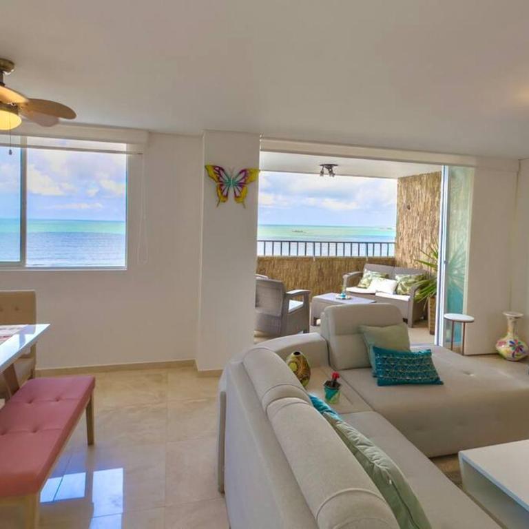 Cartagena's Sunset Beachfront Paraiso - Three-Bedroom Apartment - 18