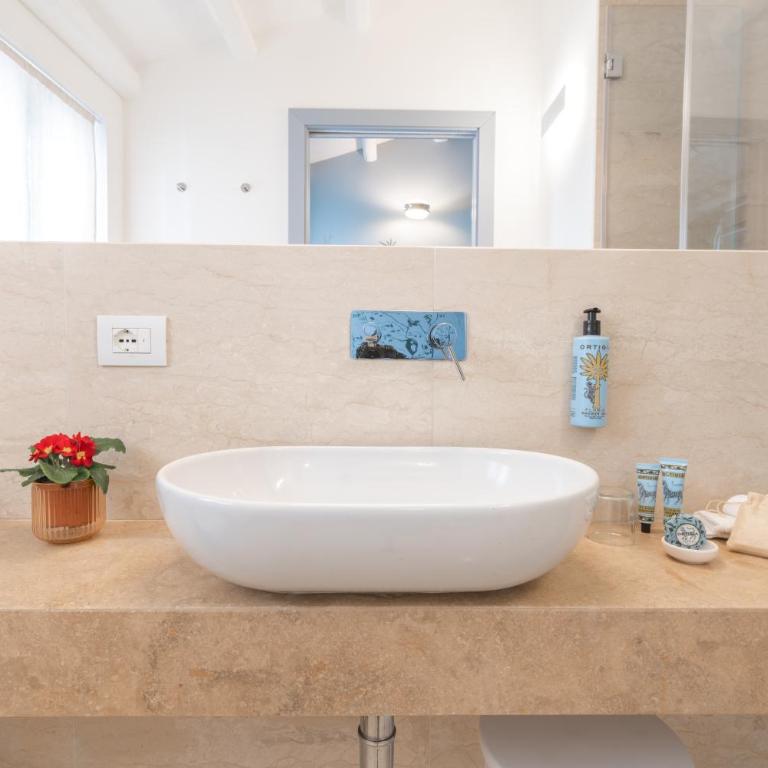 Archè Design Rooms and Suites - Deluxe Double Room - 11
