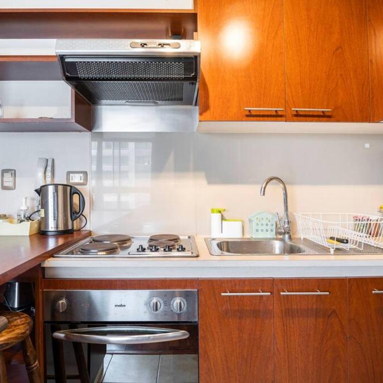 Céntrico Departamento en Metro Parque Bustamante - Apartamento de 2 dormitorios - 38