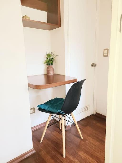 Céntrico Departamento en Metro Parque Bustamante - Apartamento de 2 dormitorios - 14