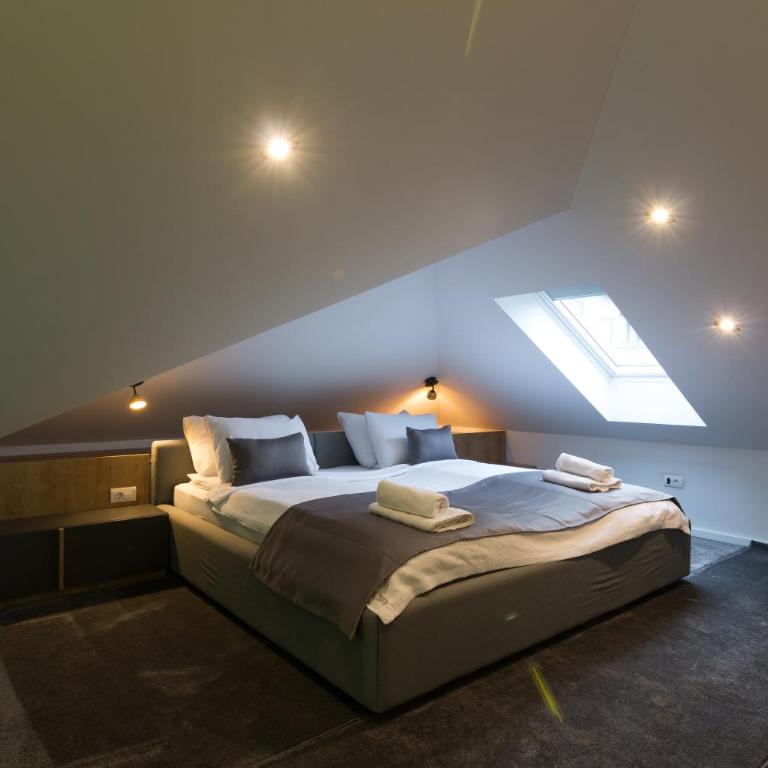 Mayisa Apartments - Deluxe Two-Bedroom Apartment With Garage Parking - 25