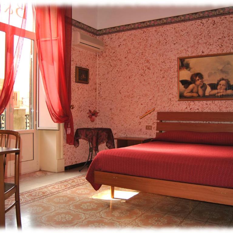 Bed and Breakfast D'Angelo - Camera Matrimoniale Deluxe con Bagno Interno Privato - 1