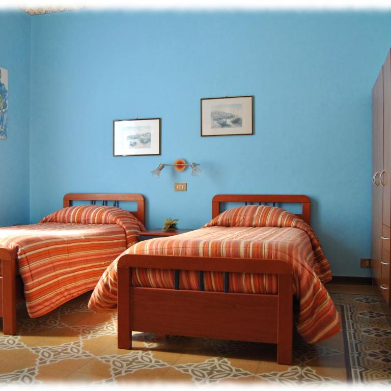 Bed and Breakfast D'Angelo - Camera Matrimoniale/Doppia con Letti Singoli con Bagno Privato Esterno - 3