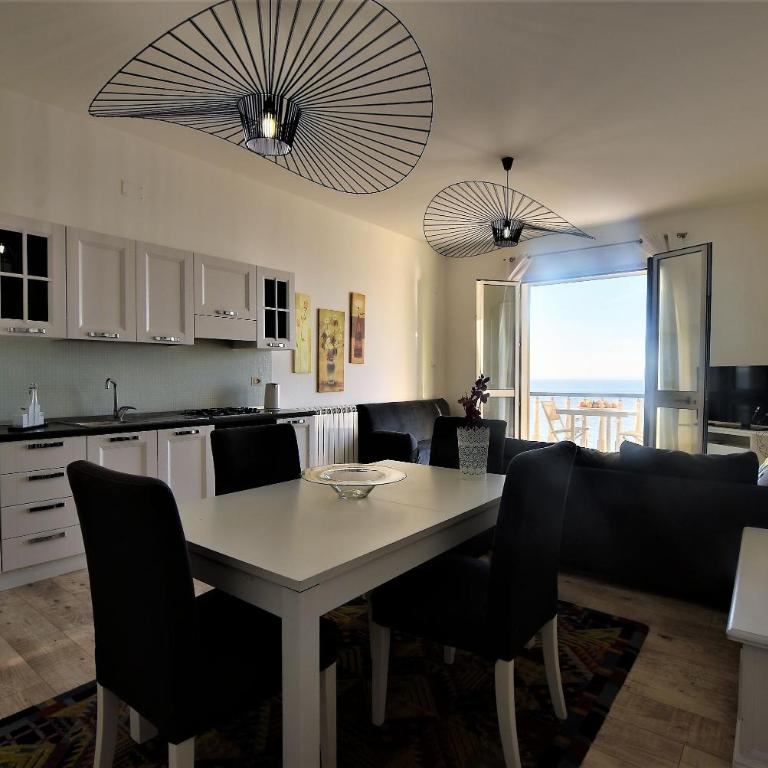 La Villa di Nonna Pina - Appartamento con Vista Mare - 10