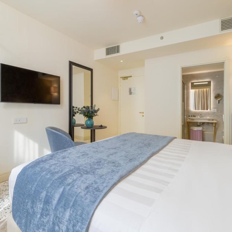 Palazzo Keller - Deluxe Double or Twin Room - 3