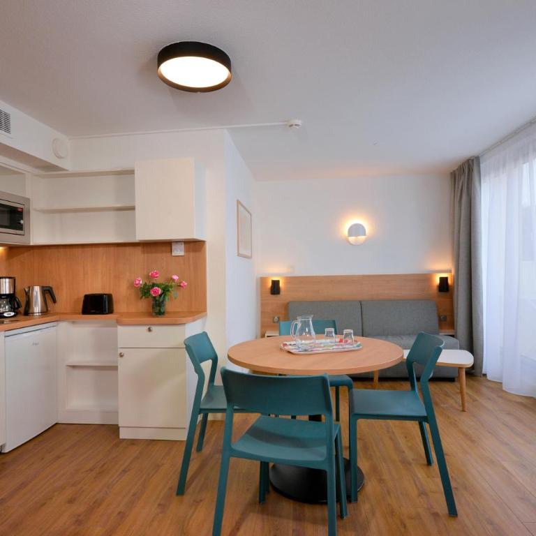 Residence Residéal Antibes - Studio 4 personnes (rez-de-chaussée, 1er étage, 2ème étage) - 1