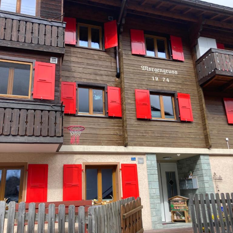 Apartment Morgengruss - 3 Min Walk to Train Station, Central & Quiet - Apartment - Erdgeschoss - 4