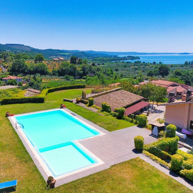 Agriturismo Le Vigne - Camera Matrimoniale con Vista Lago - 5