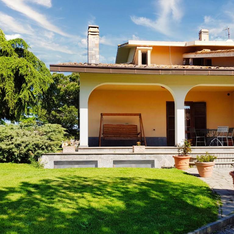 Agriturismo Le Vigne - Camera Matrimoniale con Vista Lago - 14