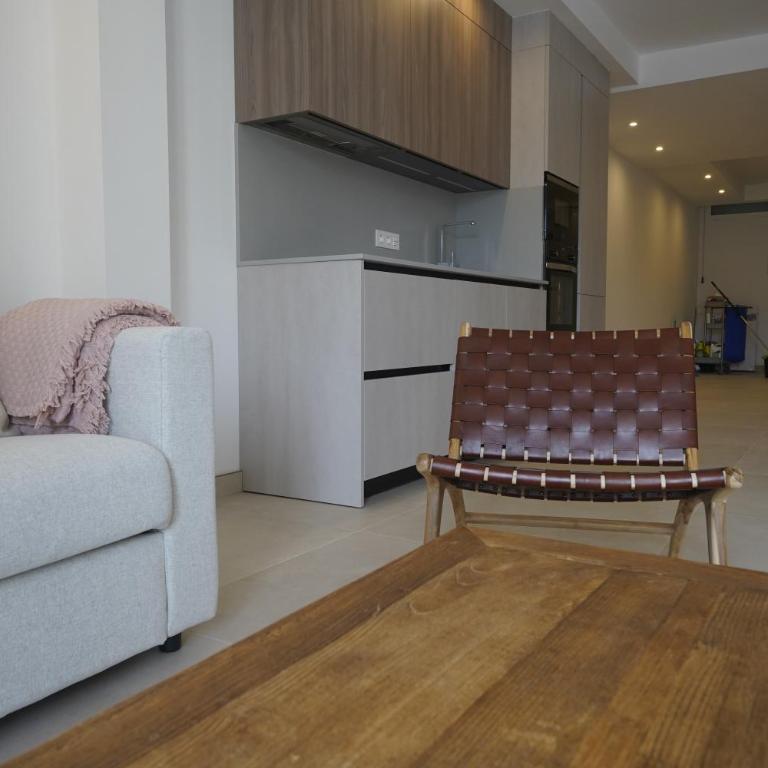 Rooms & Suites Loft 2F - Central Arrecife, Lanzarote - Free Parking - Deluxe King Studio - 12