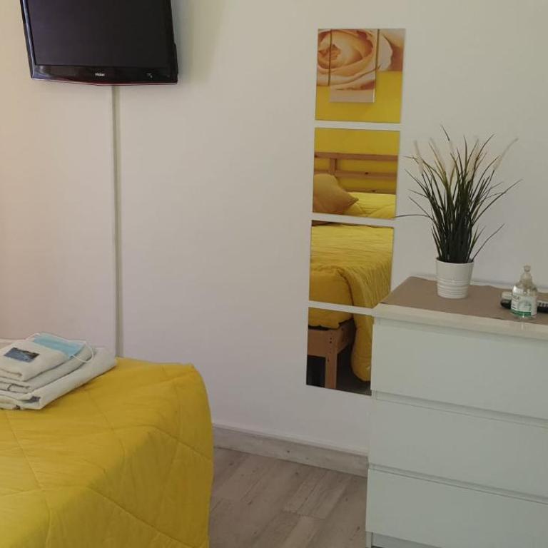 Domina Romae B&B - Camera Matrimoniale con Bagno Privato Esterno - 5