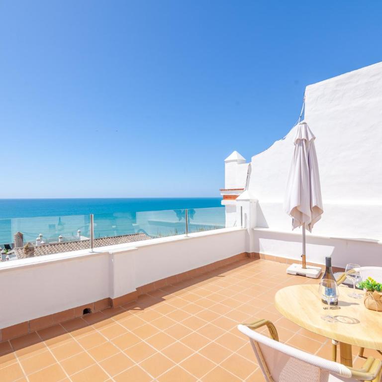 Apartamentos El Roqueo - Apartamento de 1 dormitorio con vistas al mar - 6