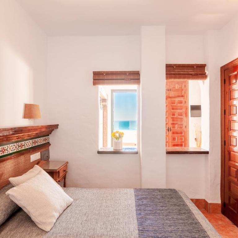 Apartamentos El Roqueo - Apartamento de 1 dormitorio con vistas al mar - 5