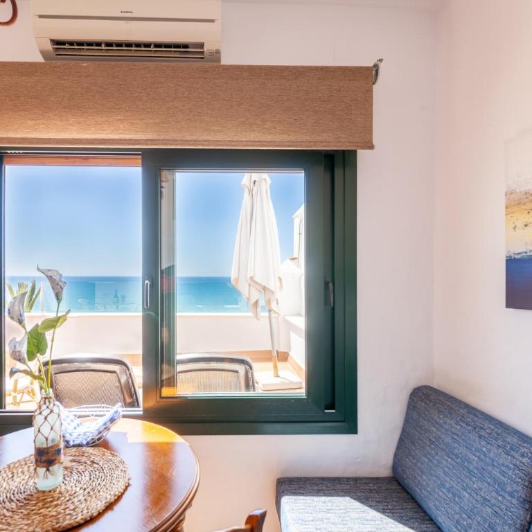 Apartamentos El Roqueo - Apartamento de 1 dormitorio con vistas al mar - 10
