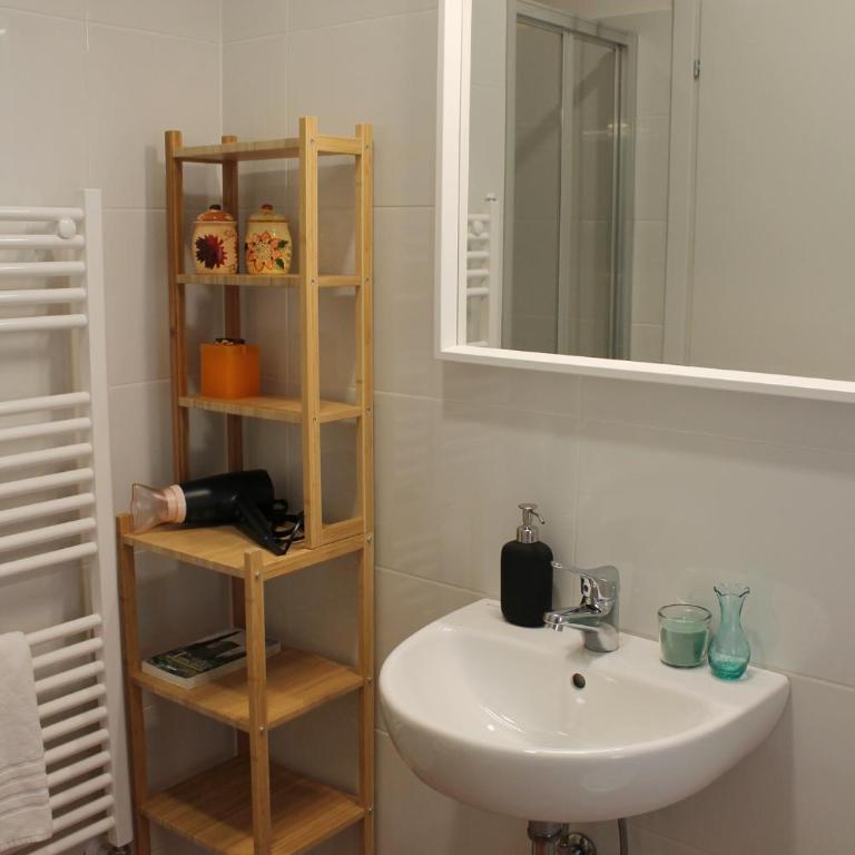 Friends of Michelangelo - Camera Matrimoniale con Bagno Privato - 6