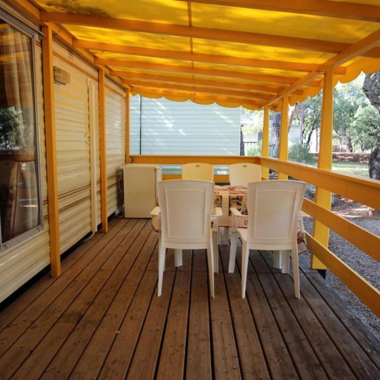 Harbers zonvakanties chalets met airco camping Leï Suves Roquebrune sur Argens - Chalet 2 Chambres - 8