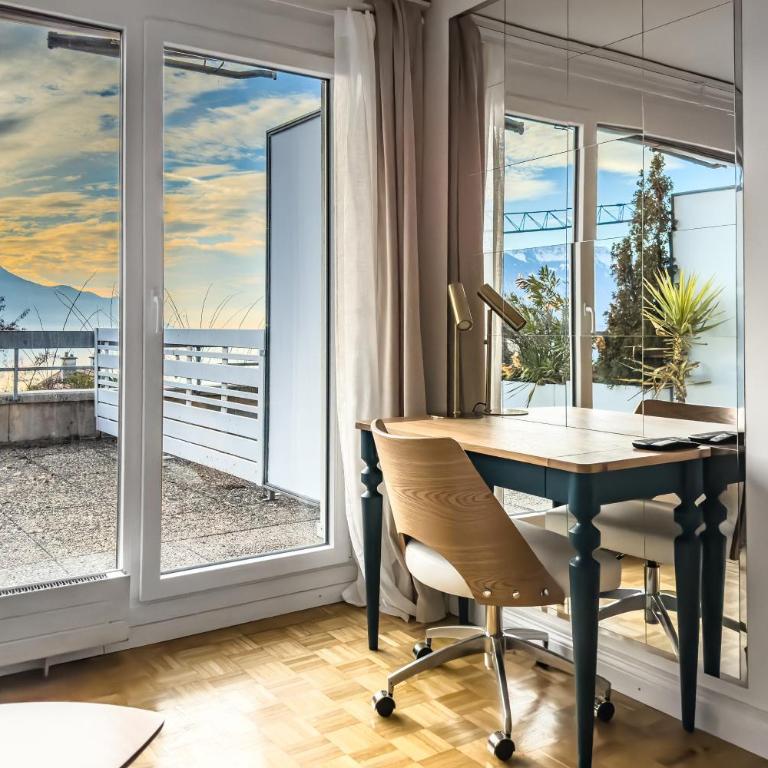 Beautiful Studio Lake View and Castle - Apartment - 4