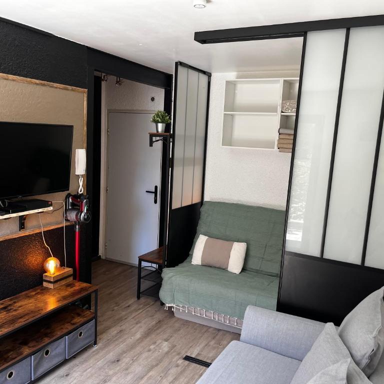 Joli studio ensolleillé - One-Bedroom Apartment - 9
