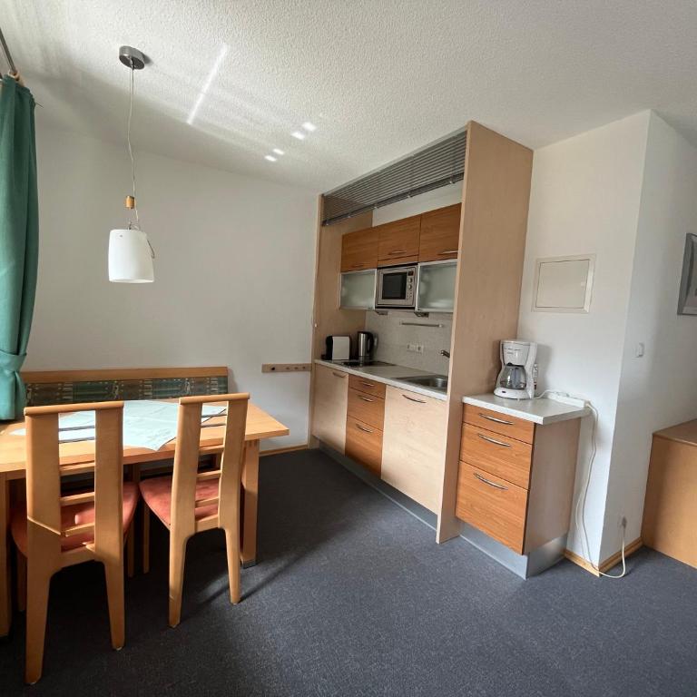 Apartments Hohenberger Mallnitz - Bahnhofsshuttle bei An- und Abreise inklusive - Deluxe Studio mit Doppelbett - 3