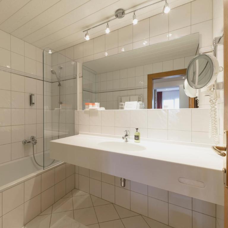 Hotel Schwarzer Adler - Sport & Spa - Comfort Doppelzimmer - 6