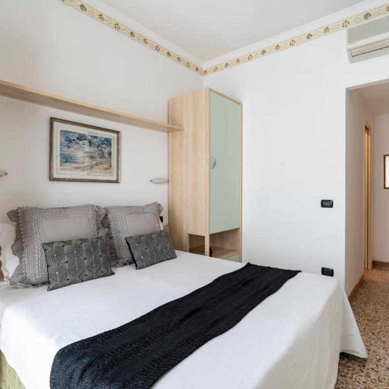 Hotel Aida - Camera Matrimoniale Economy - 9