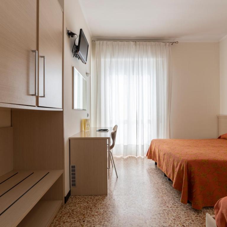 Hotel Aida - Camera Superior Matrimoniale/Doppia con Letti Singoli - 5