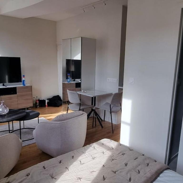 Parlement - Beau Studio lumineux - Bail Mobilité ou Etudiant - Apartment mit 1 Schlafzimmer - 2