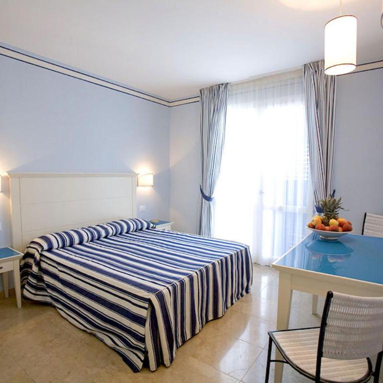 Essence Favignana - Cala la Luna Resort - Classic Double or Twin Room - 3
