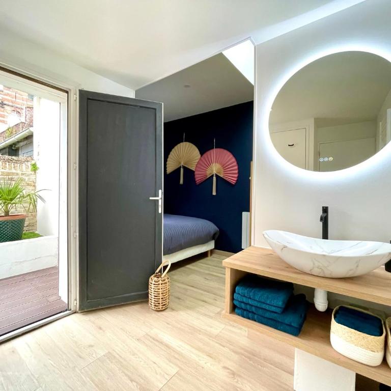 Soleil Levant - 500m Gare - Terrasse - Appartamento con 1 Camera da Letto e Terrazza - 21