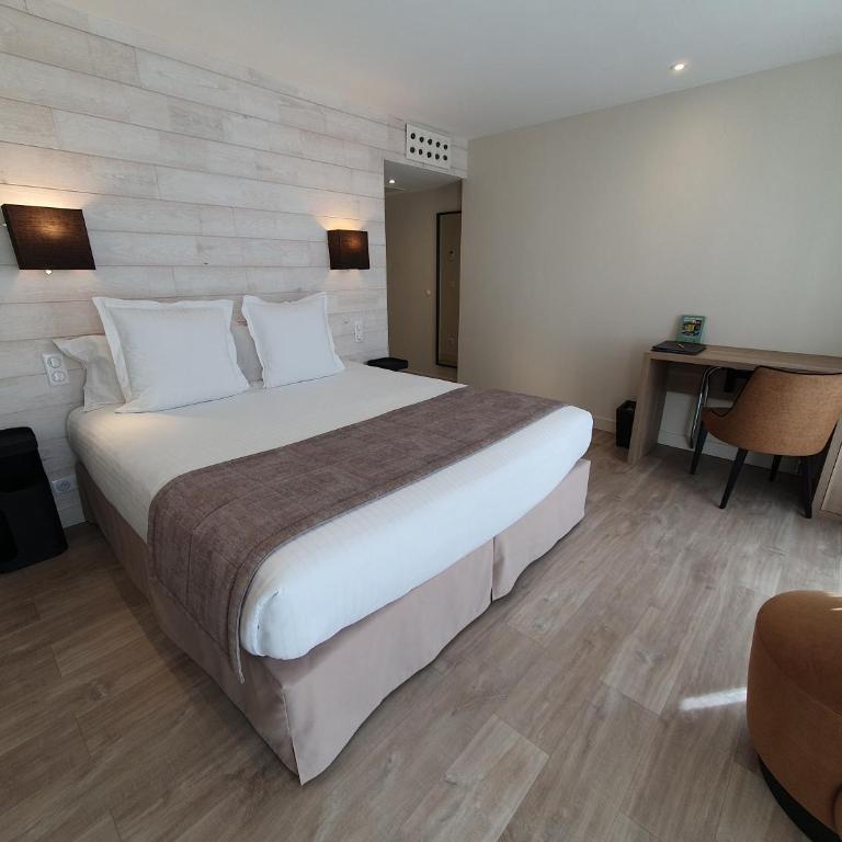 Logis Hotel La Closerie - Chambre Double Prestige - 8