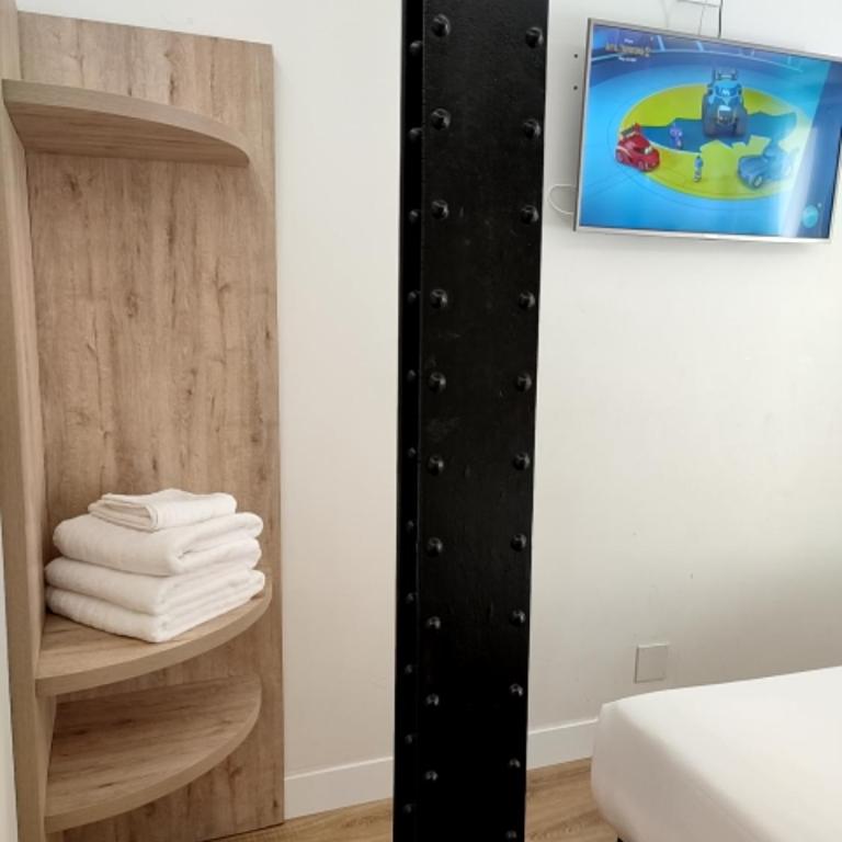 Hostal Manuela by gaiarooms - Standard Double Room - 15