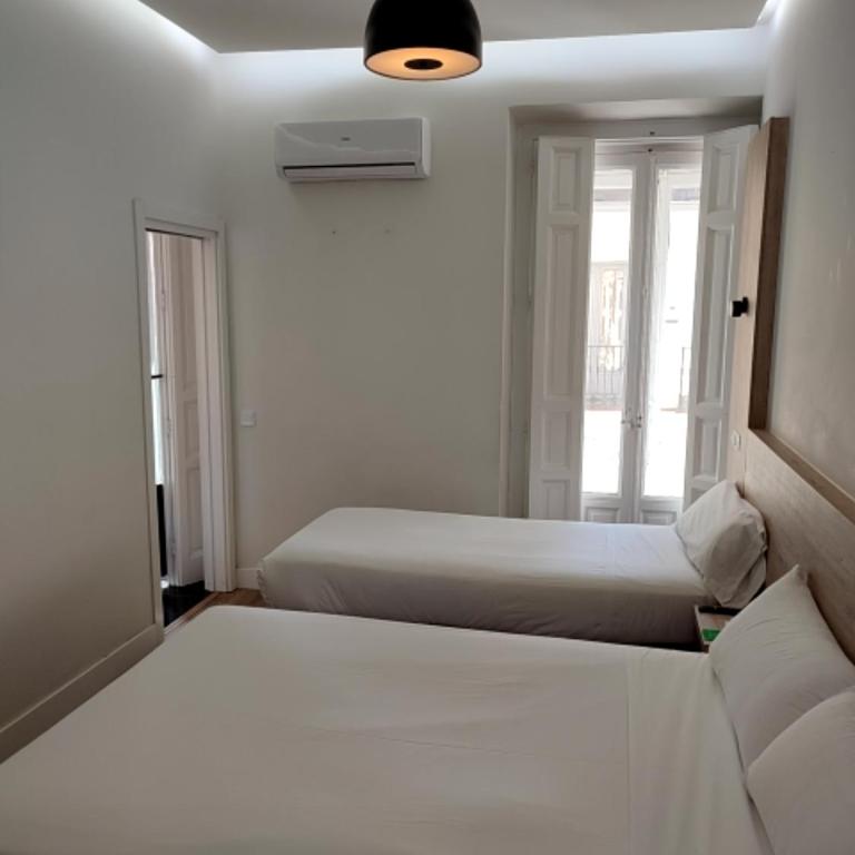Hostal Manuela by gaiarooms - Triple Room - 6