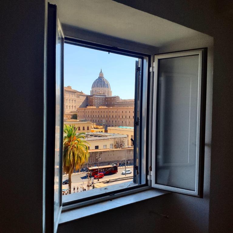 R.C. Vatican View - Luxus Dreibettzimmer - 3