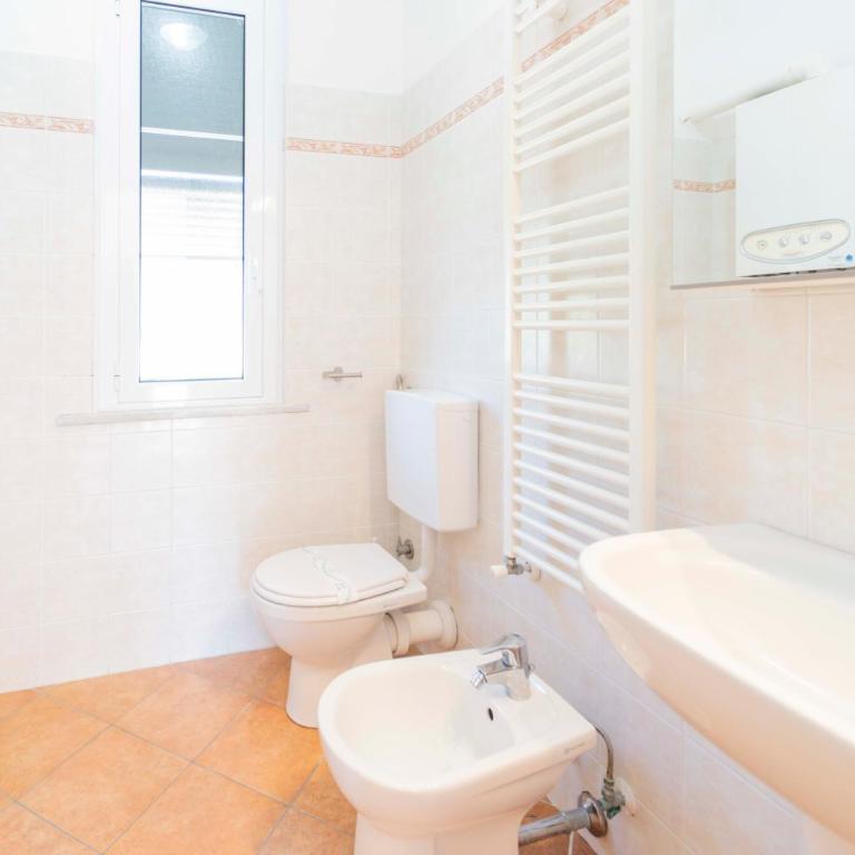 Portico - Appartamento con 2 Camere da Letto (5 Adulti) - 15