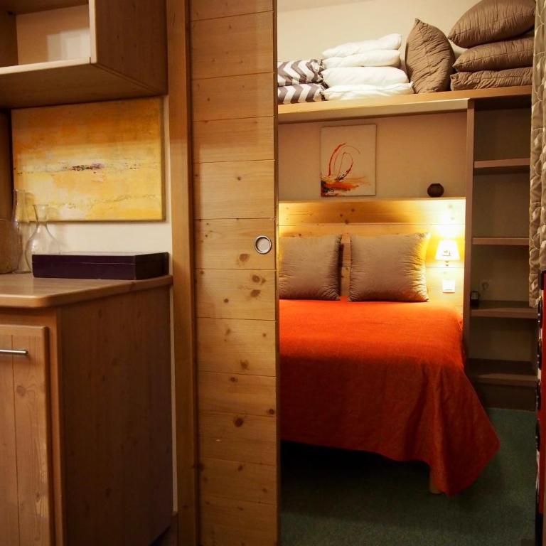 RisoulSki Antarès - Piscine et Sauna - Appartement 204 - 5 à 8 Personnes - 2e Étage - 34 m² - 1 Chambre - 5