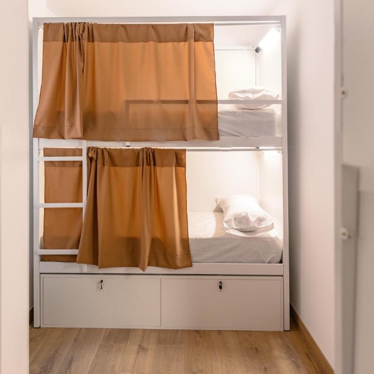 VAD HOSTEL ALICANTE - Albergue Juvenil - Bed in 4-Bed Mixed Dormitory Room - 6