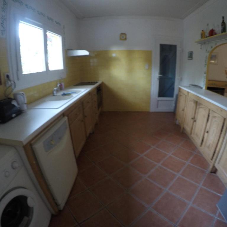 Maison du cèdre - Three-Bedroom House - 21