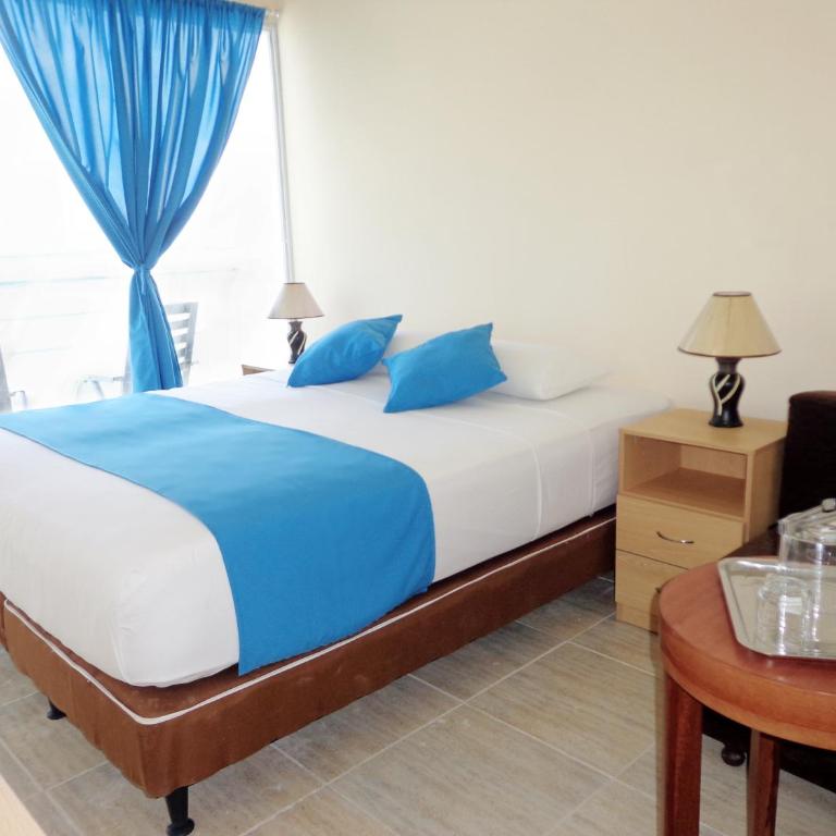 Hotel Crucero - Habitación Doble con balcón - 14