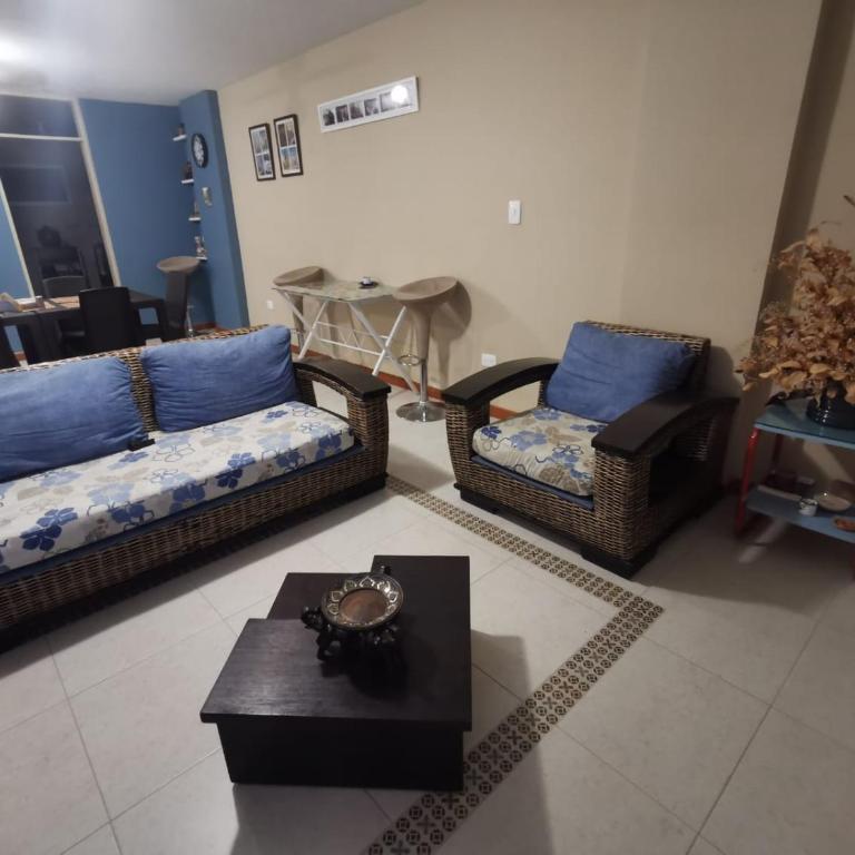 Habitaciones en Acogedora estancia en pleno centro de Ibagué - Habitación Doble Deluxe con ducha - 4