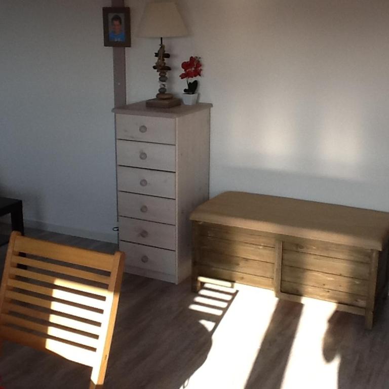 Studio romantique avec balcon et parking à 50 m de la plage - FR-1-712-12 - Appartement - 4
