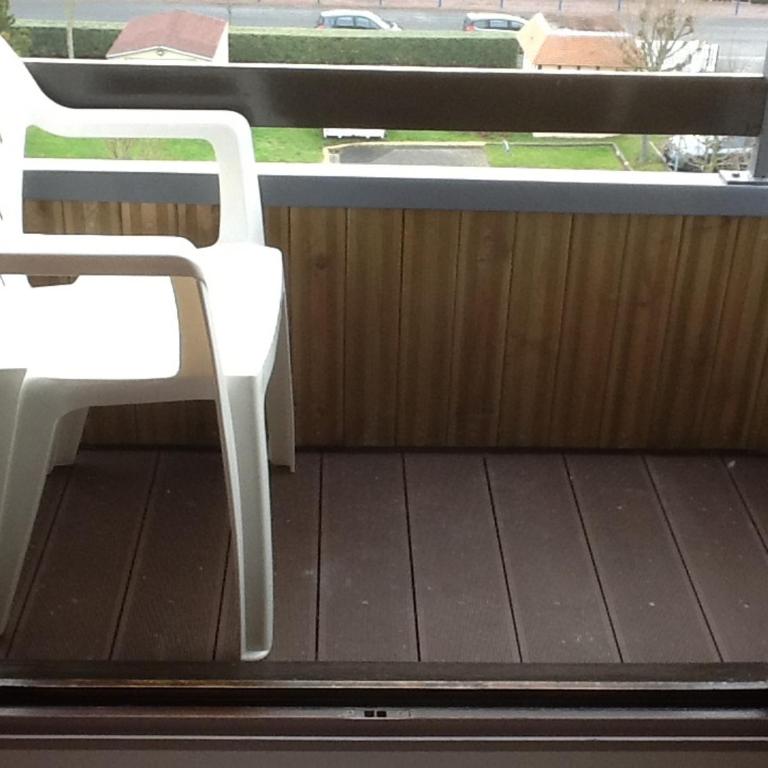 Studio romantique avec balcon et parking à 50 m de la plage - FR-1-712-12 - Appartement - 5