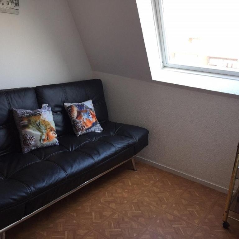 Appartement 3 pièces avec mezzanine près de la plage, parking compris - FR-1-712-19 - Apartment - 4