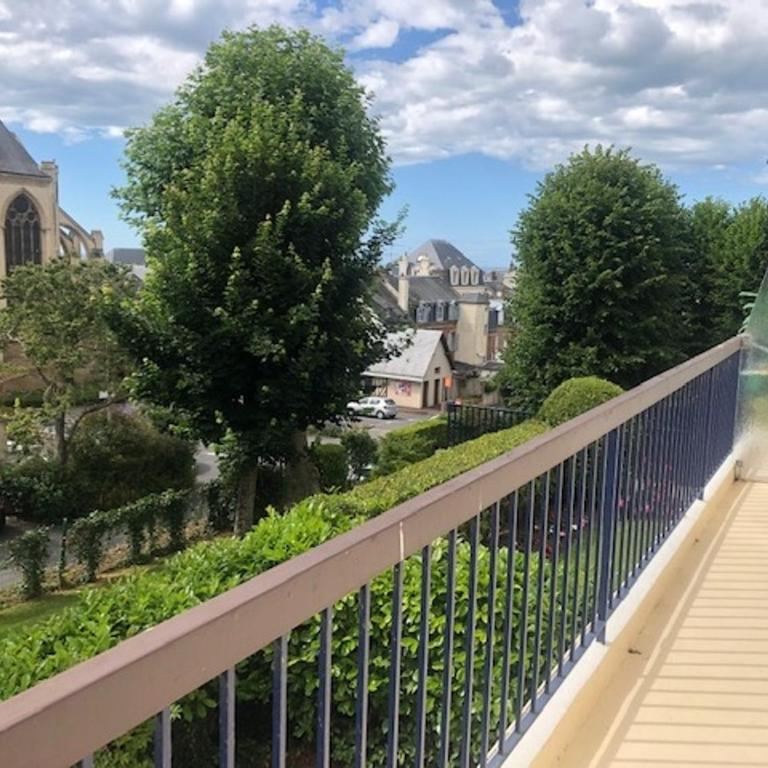 Appartement 2 pièces central avec parking, à deux pas de la plage - FR-1-712-35 - Apartment - 1