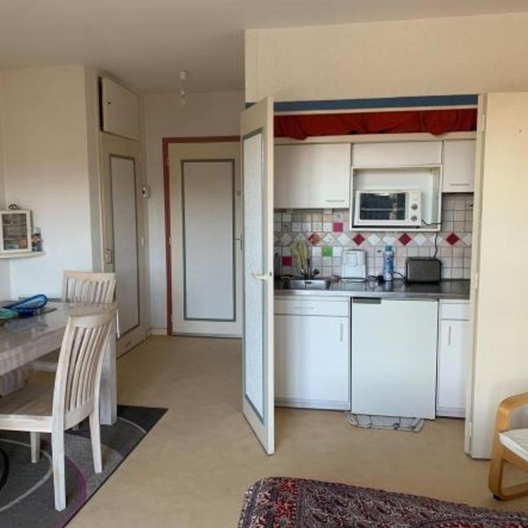 Appartement 2 pièces avec parking, centre de Villers-sur-Mer - FR-1-712-40 - Apartment - 4