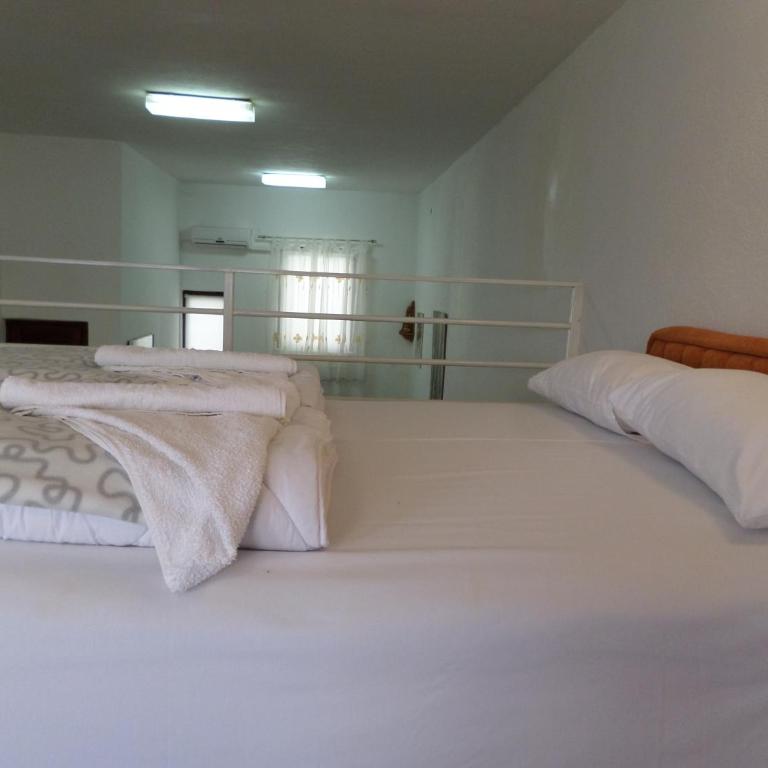 Green River Apartment - One-Bedroom Apartment - 2