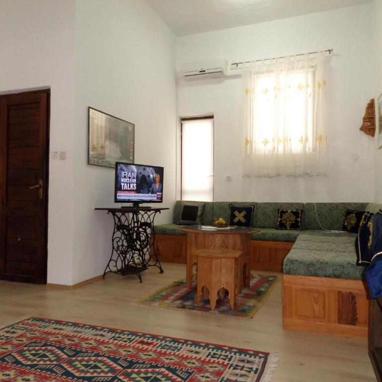 Green River Apartment - One-Bedroom Apartment - 5