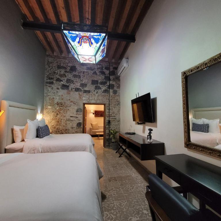 Milo Collection Hotel - Suite Superior - 2