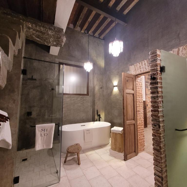 Milo Collection Hotel - Suite Superior - 7