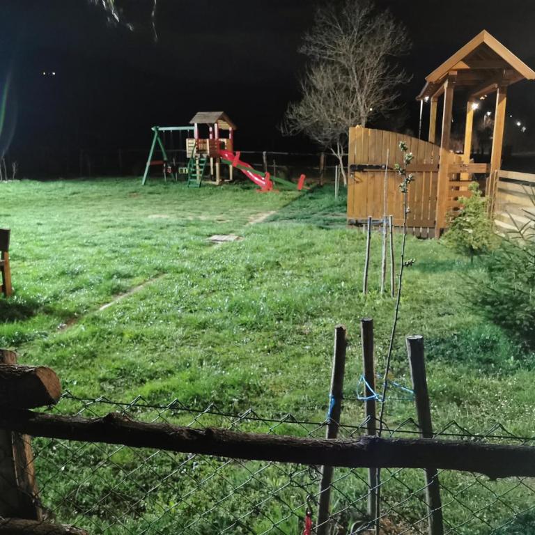 Wooden House Ripac - Two-Bedroom House - 10