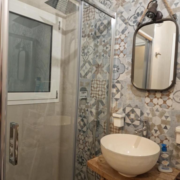 Cris Home HOWME - Appartamento con 1 Camera da Letto - 2